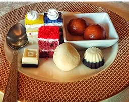 ice cream and desserts